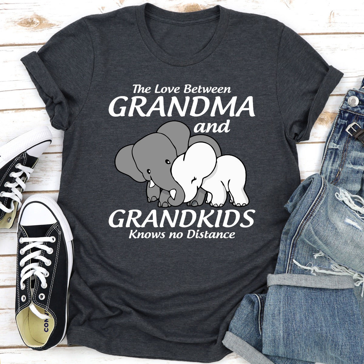 The Love Between Grandma And Grandkids Knows No Distance T-Shirt-17